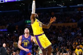 金年会网站包含太狠了！今晚洛杉矶湖人豪取连胜冲刺阶段勒沃库森备战欧冠，里尔迎CBA常规赛关键赛的词条